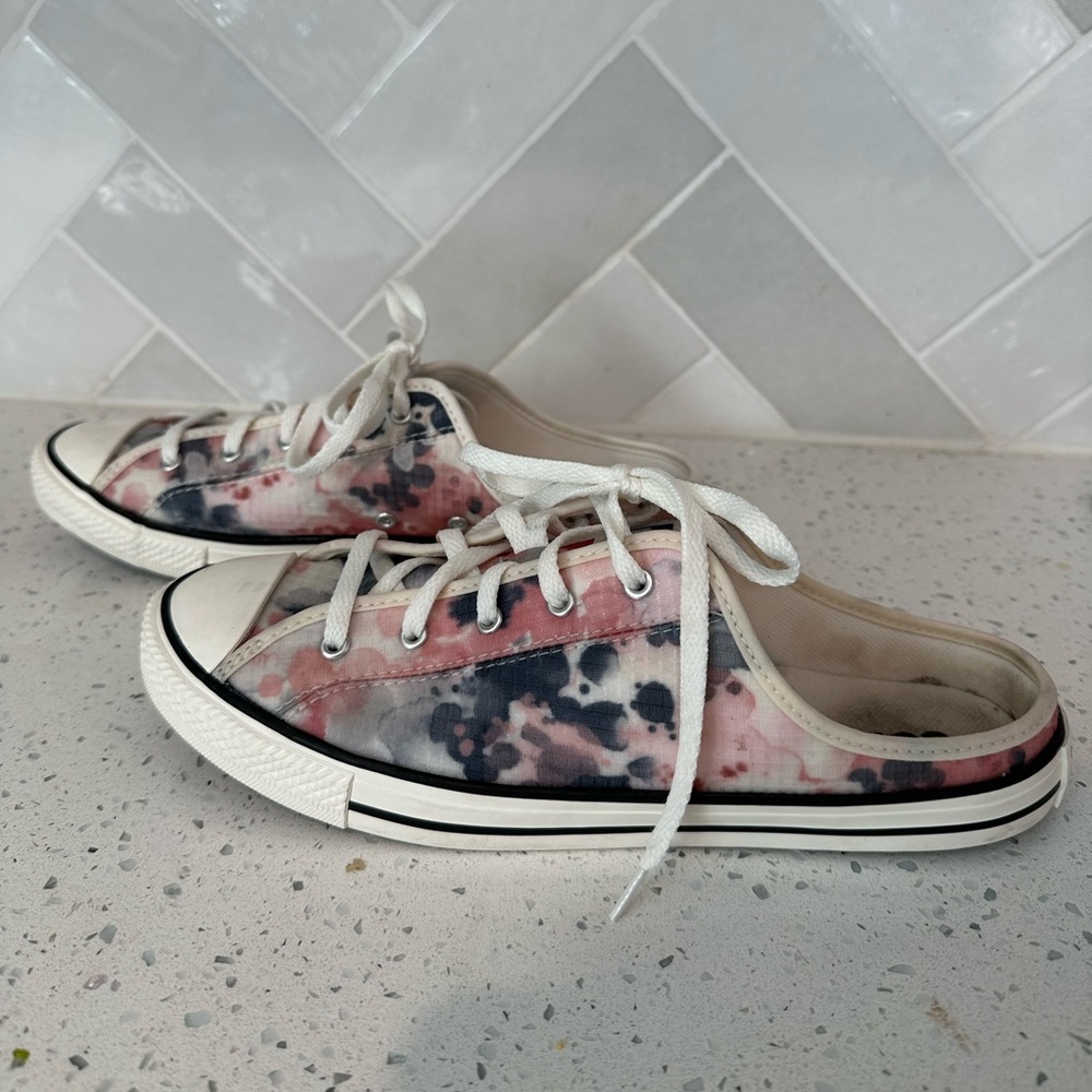 Women’s Converse Mule/Sneaker, Size 8